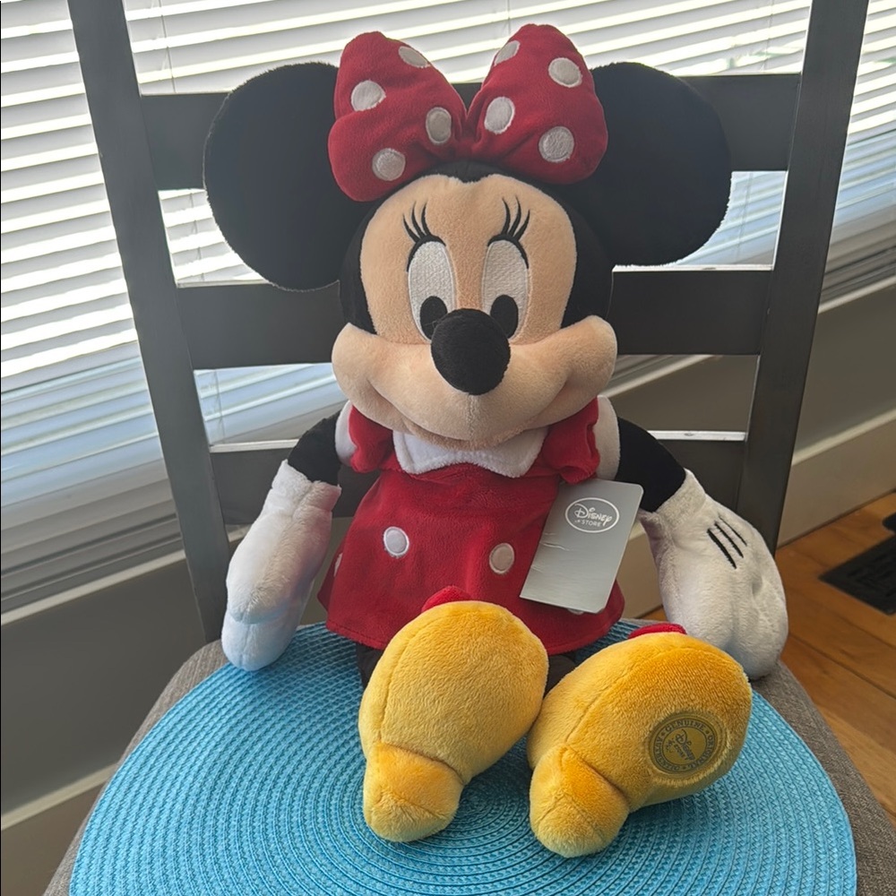 Large Minnie Mouse Plush - NWT